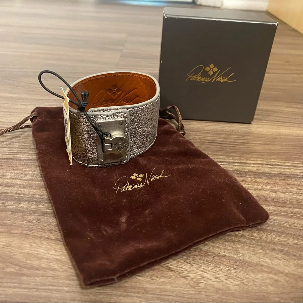 NWT! Patricia Nash Leather Cuff - Picture 1 of 7